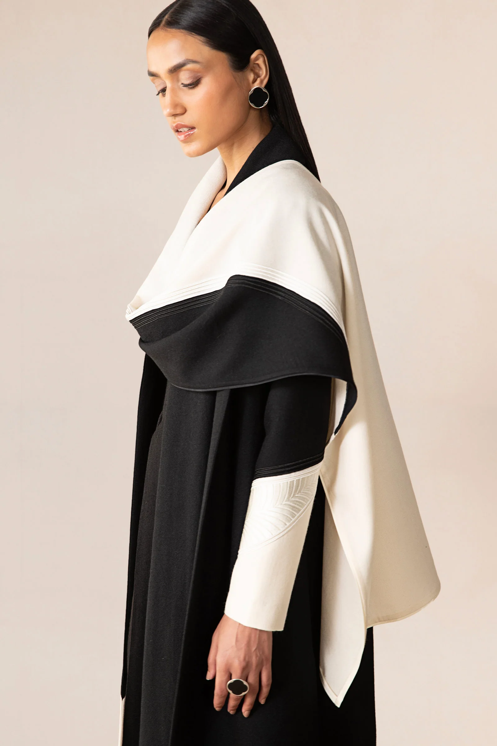 Aairah Jacket - Image 4