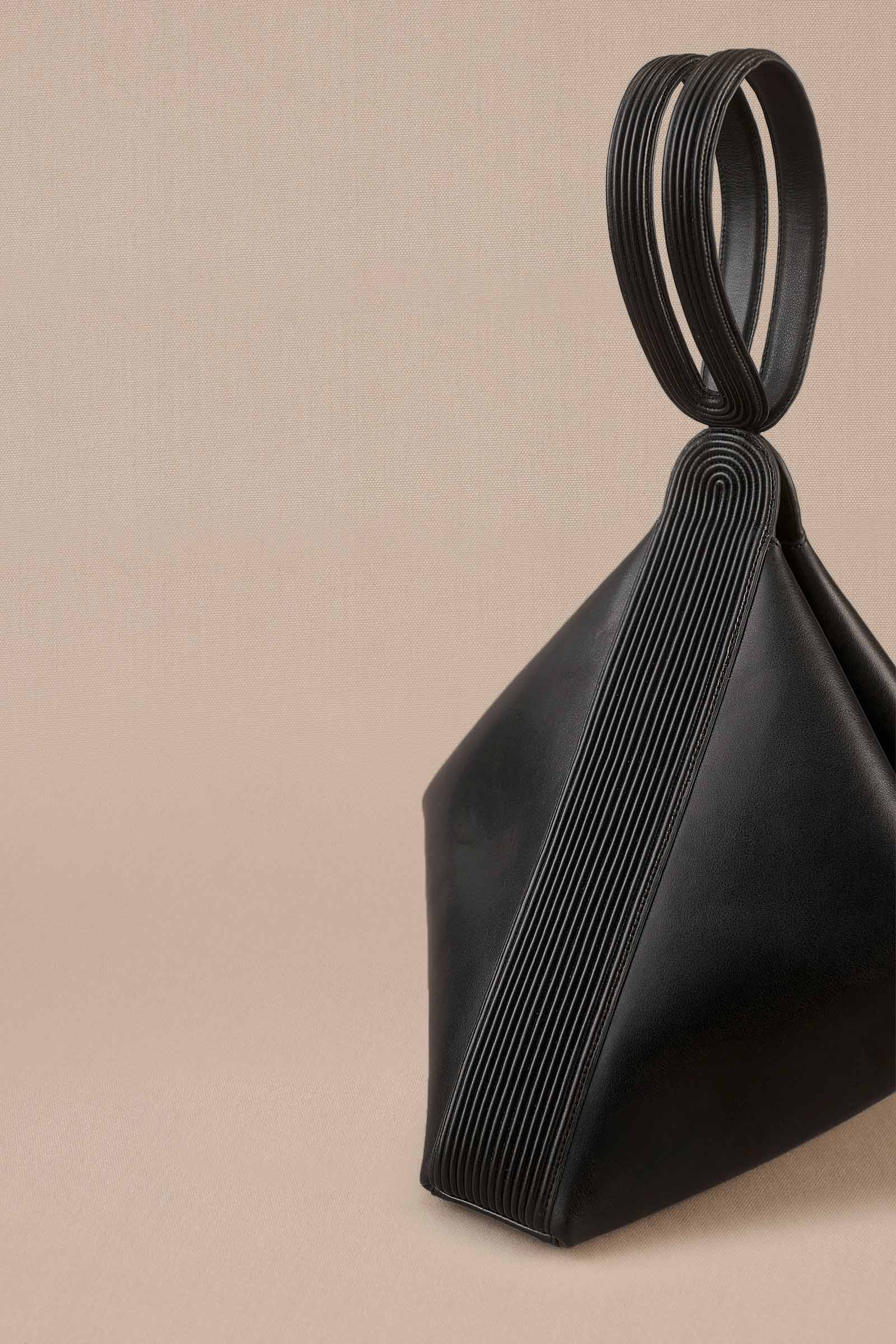 Aqida Bucket Bag - Image 7