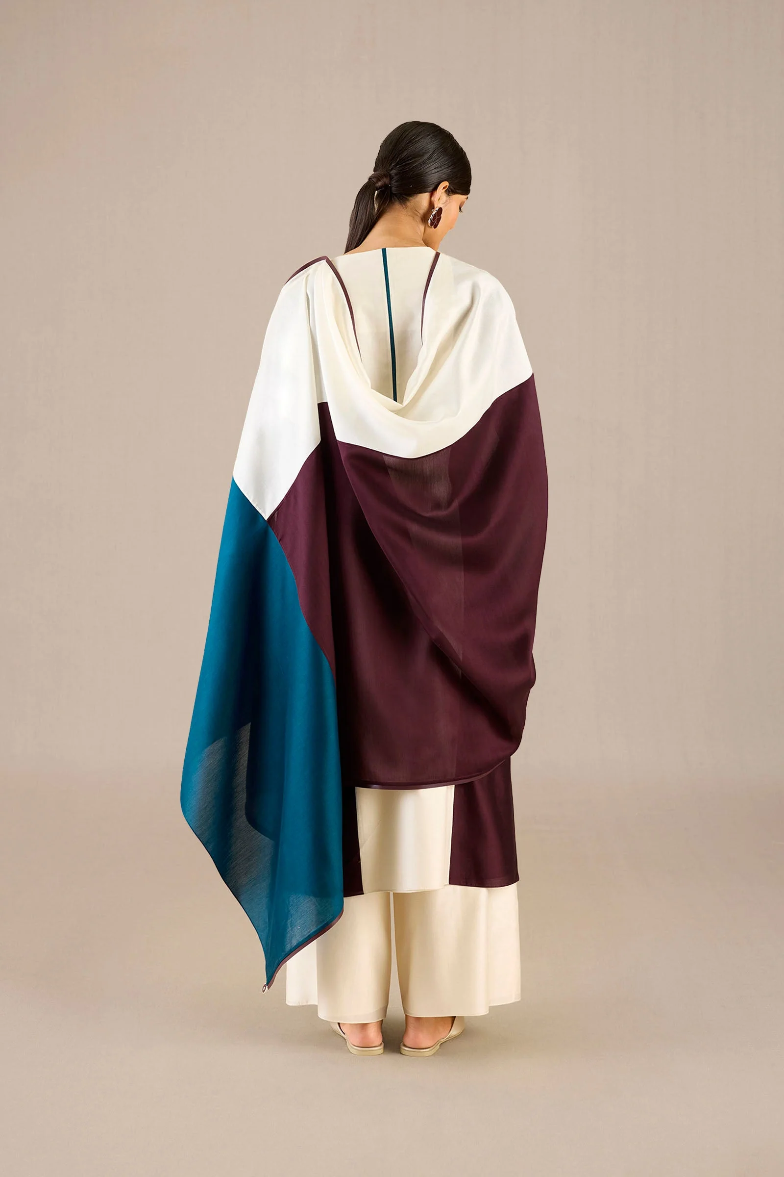 Araiah Kurta Set - Image 5