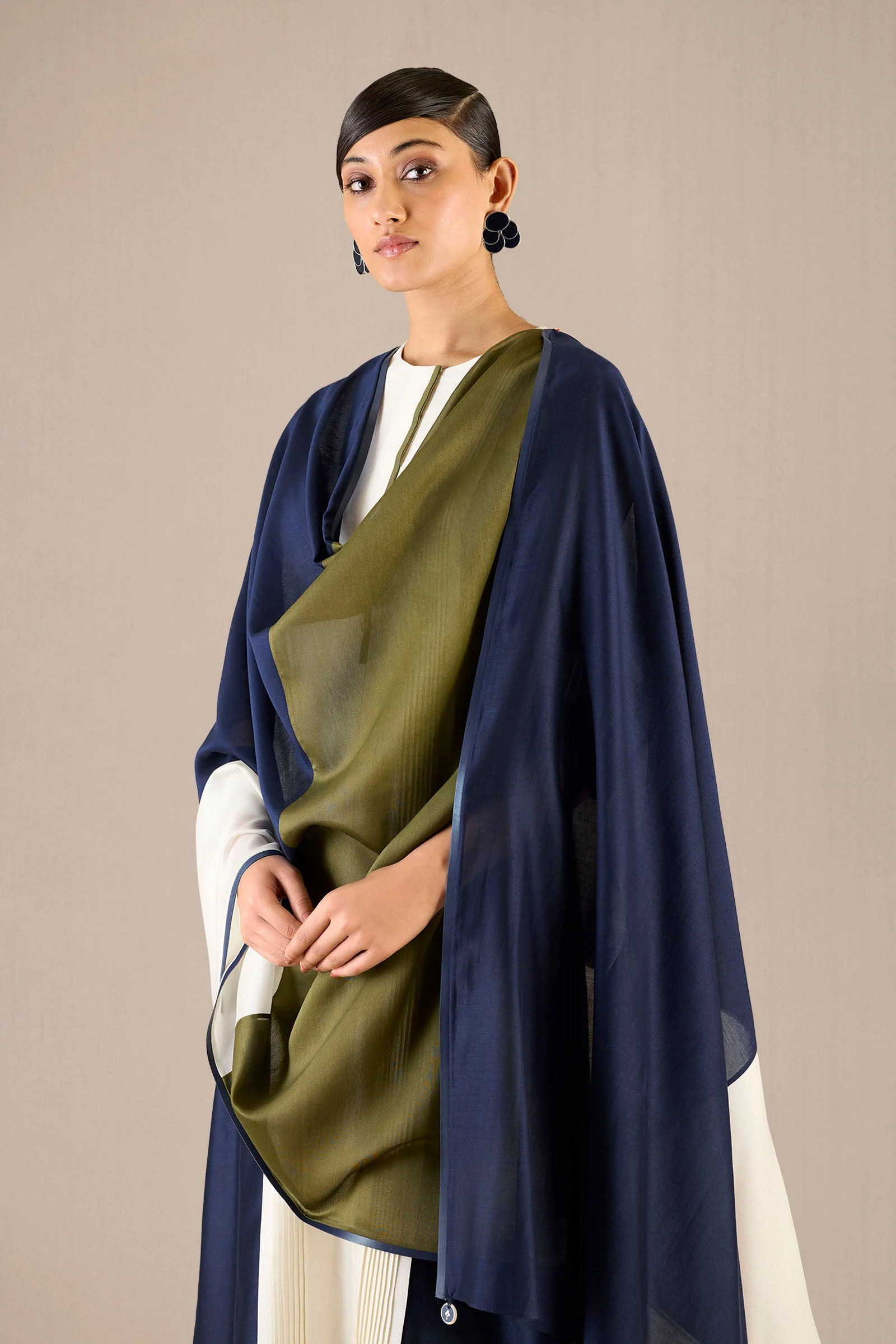 Araiah Kurta Set - Image 4