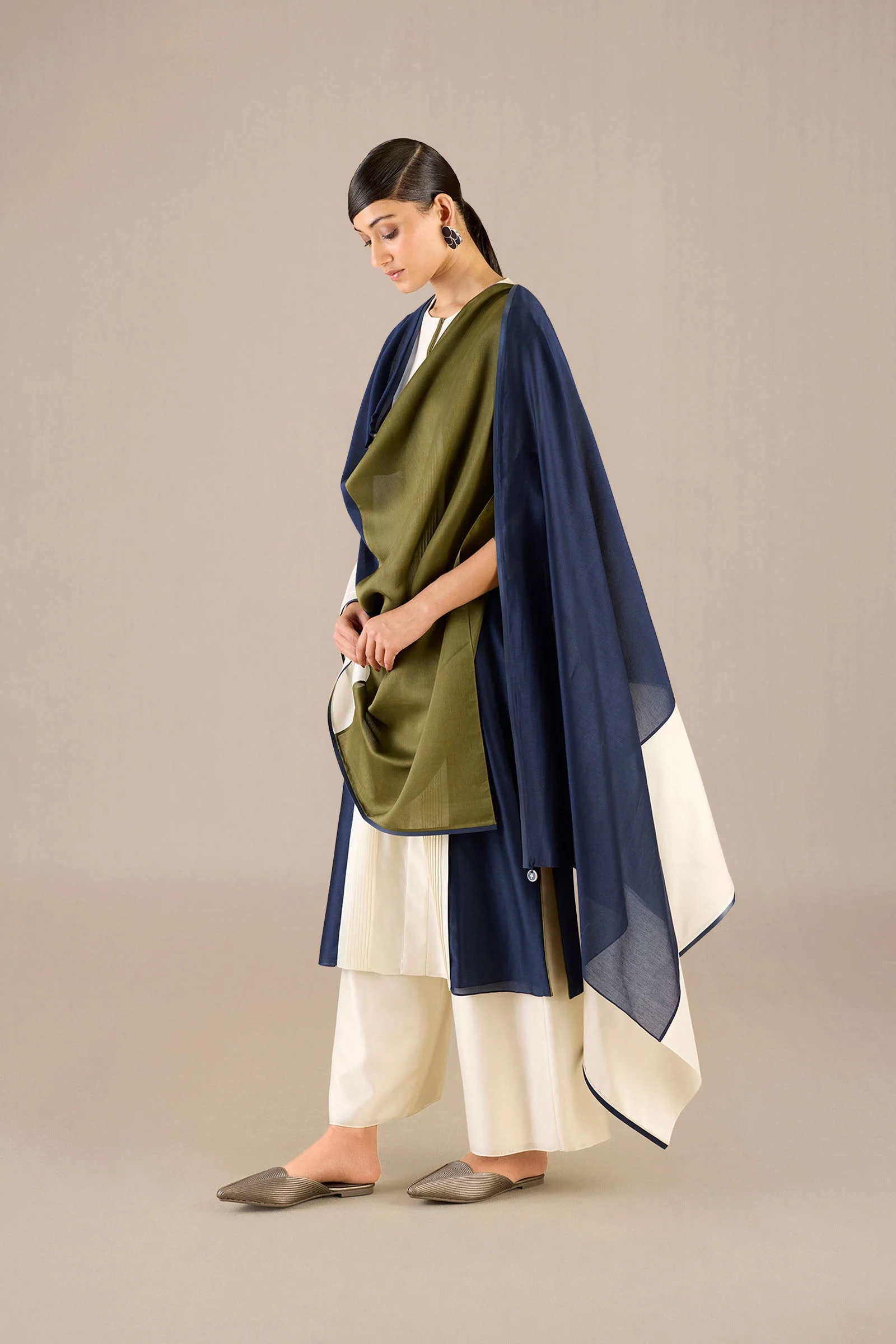 Araiah Kurta Set - Image 6