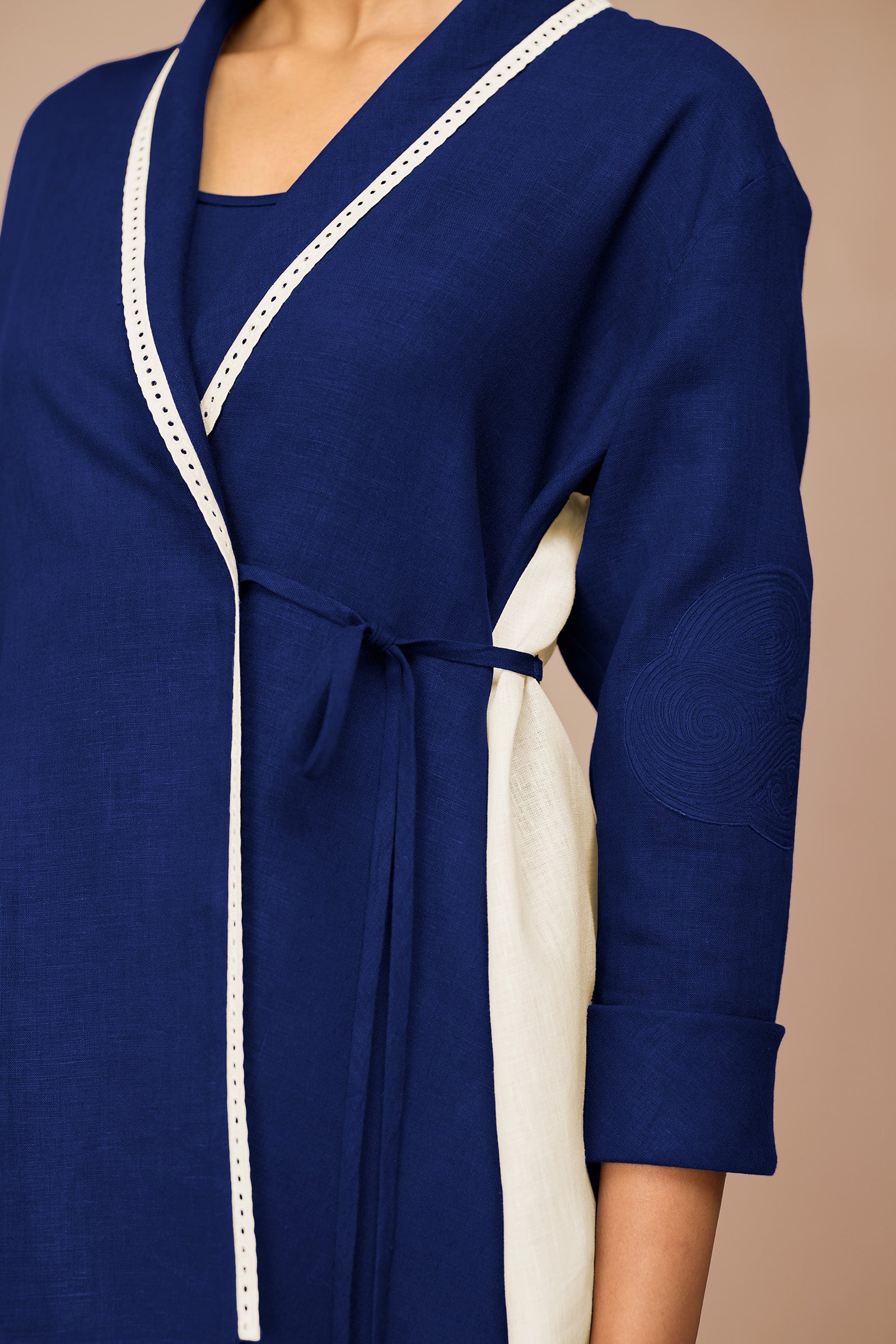 Beia Shirt Set - Image 4