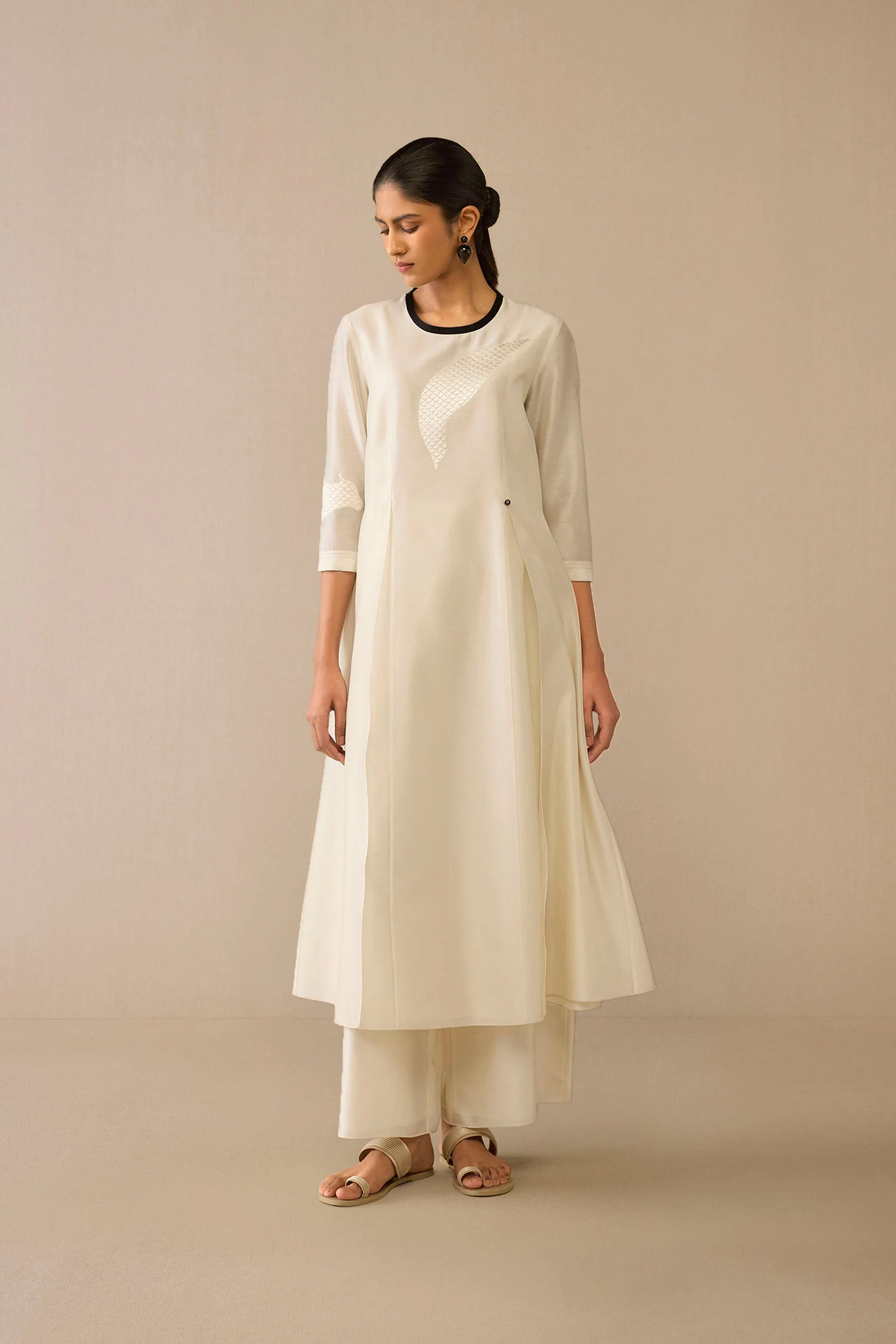 Dilkhush Kurta Set - Image 6
