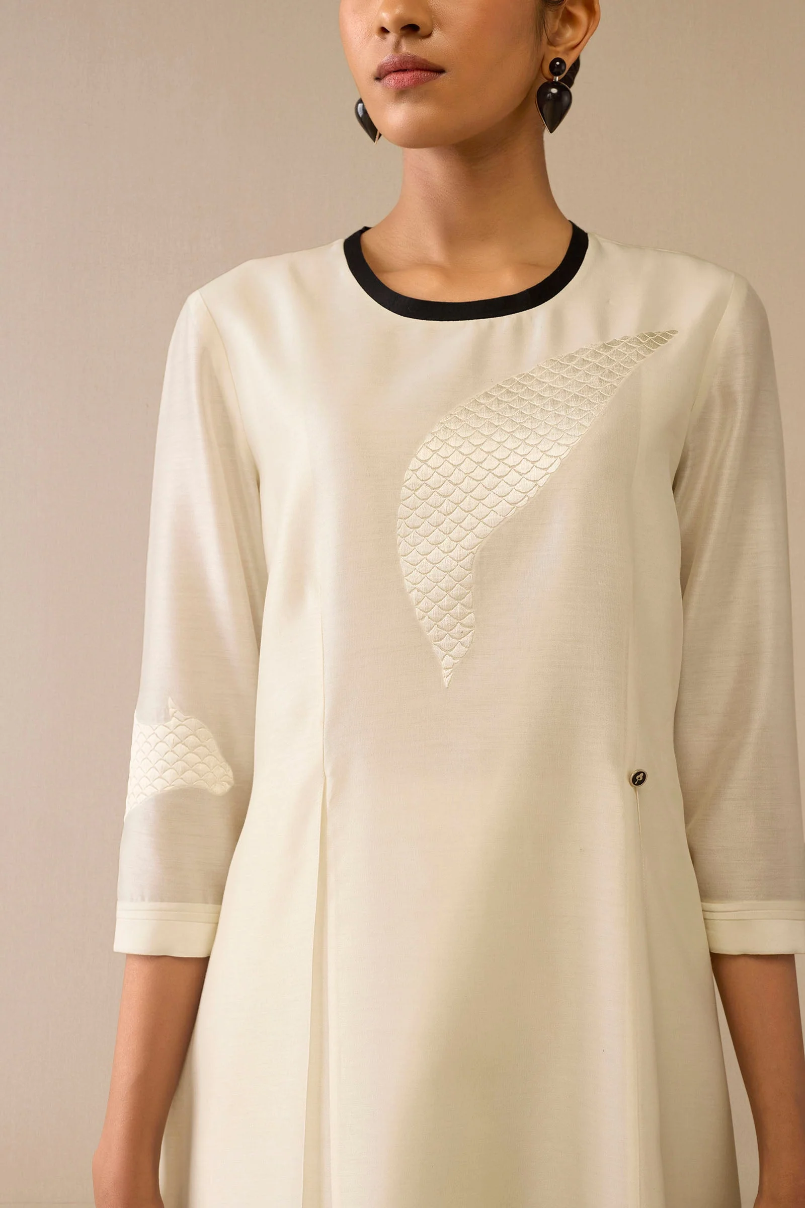Dilkhush Kurta Set - Image 7