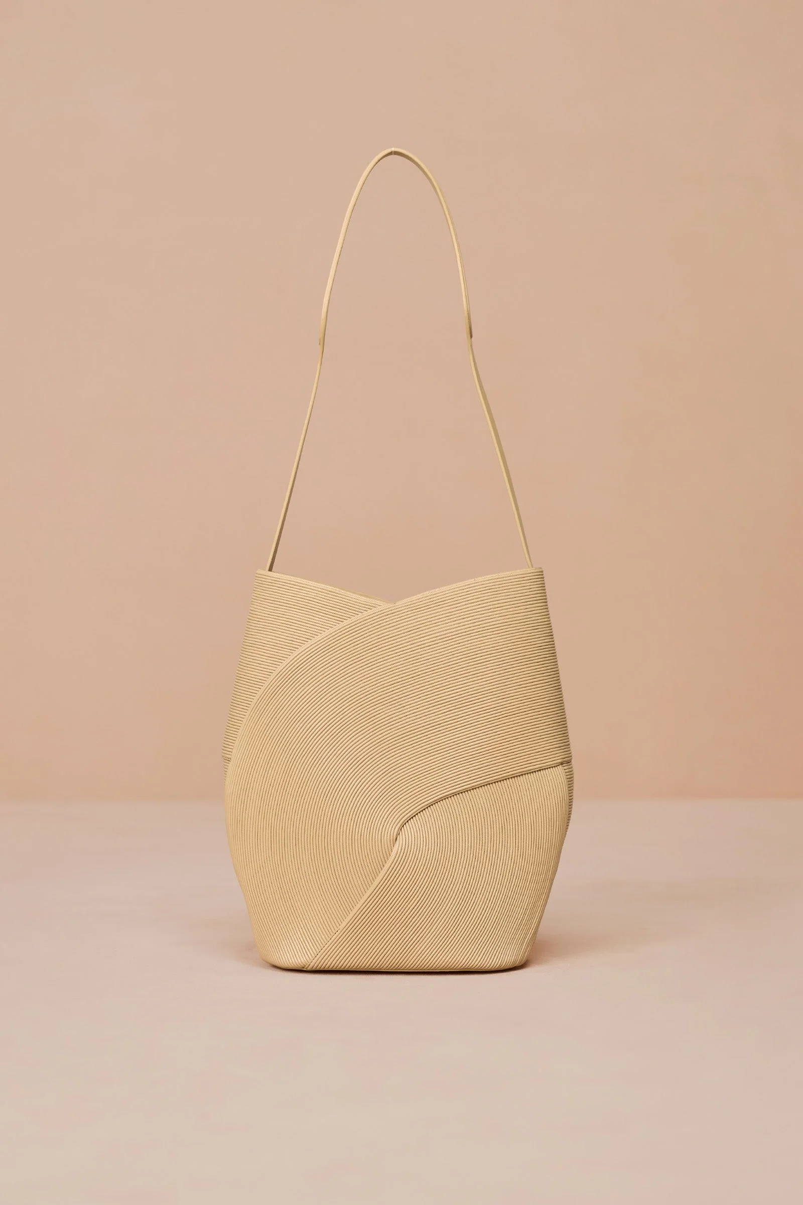 Ilian Shoulder Bag - Image 3