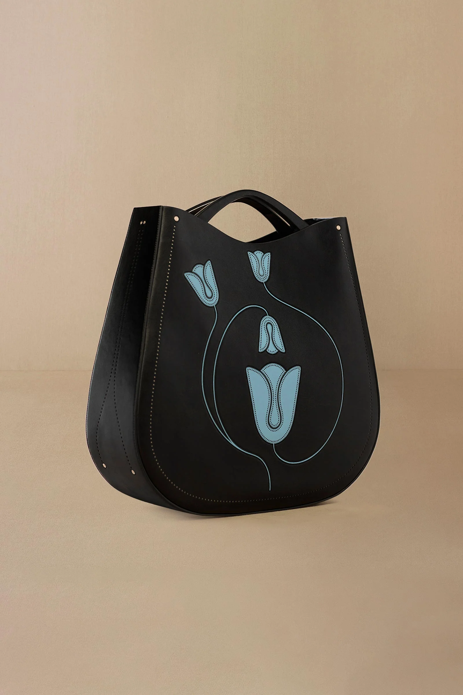 Mesina Tote Bag - Image 7