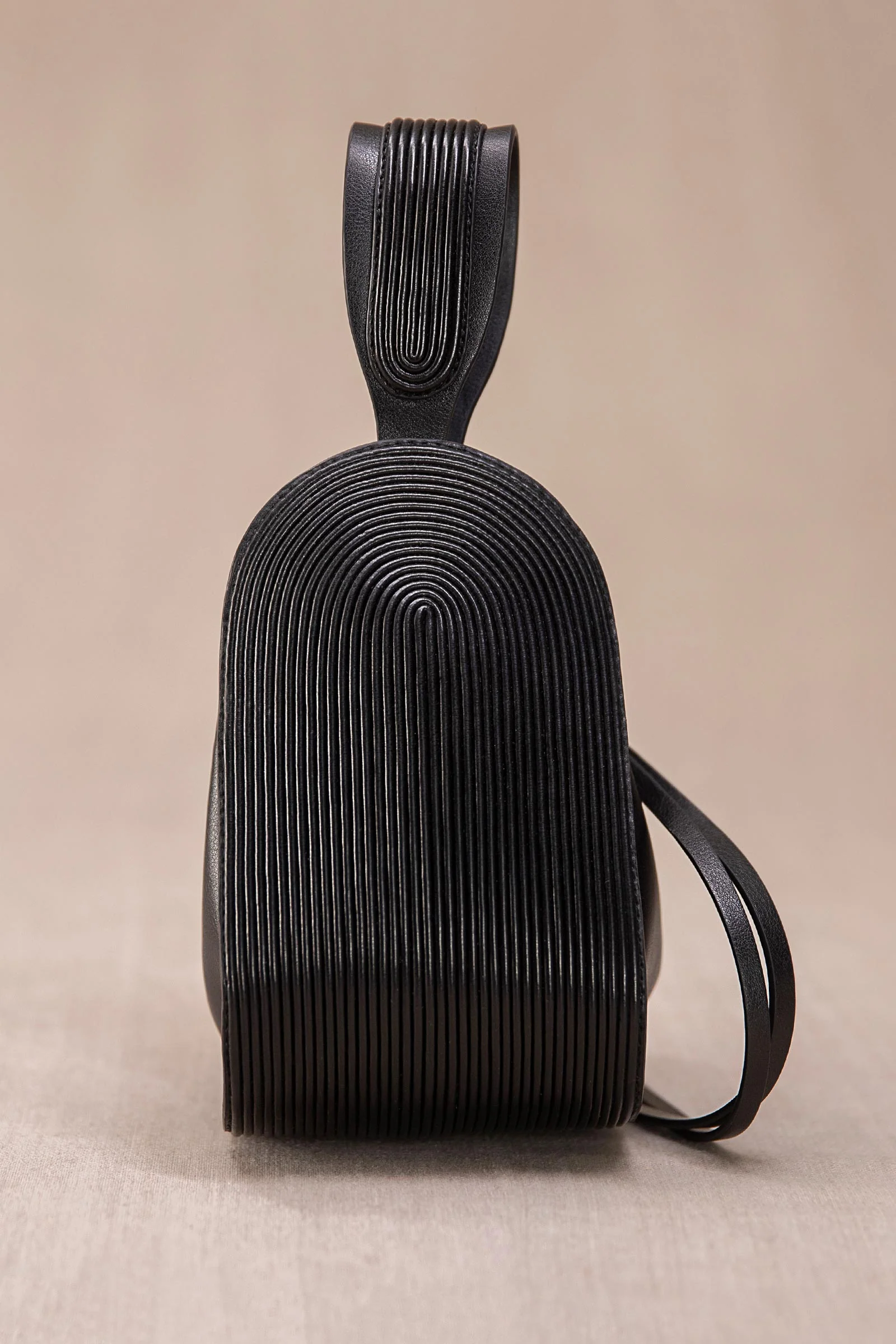 Nésara Bucket Bag - Image 3