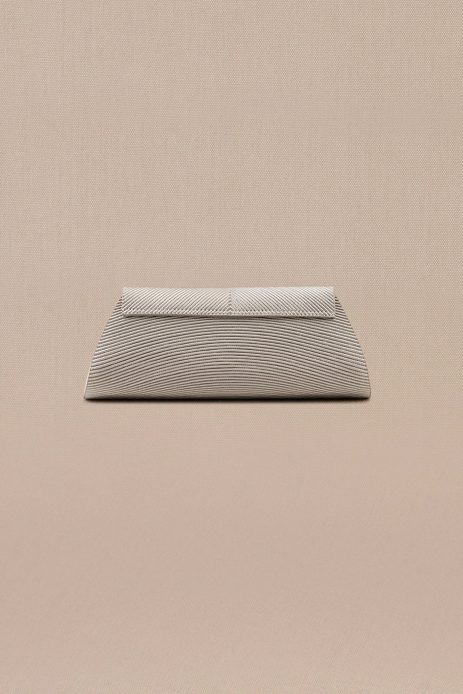 Reba Clutch - Image 9