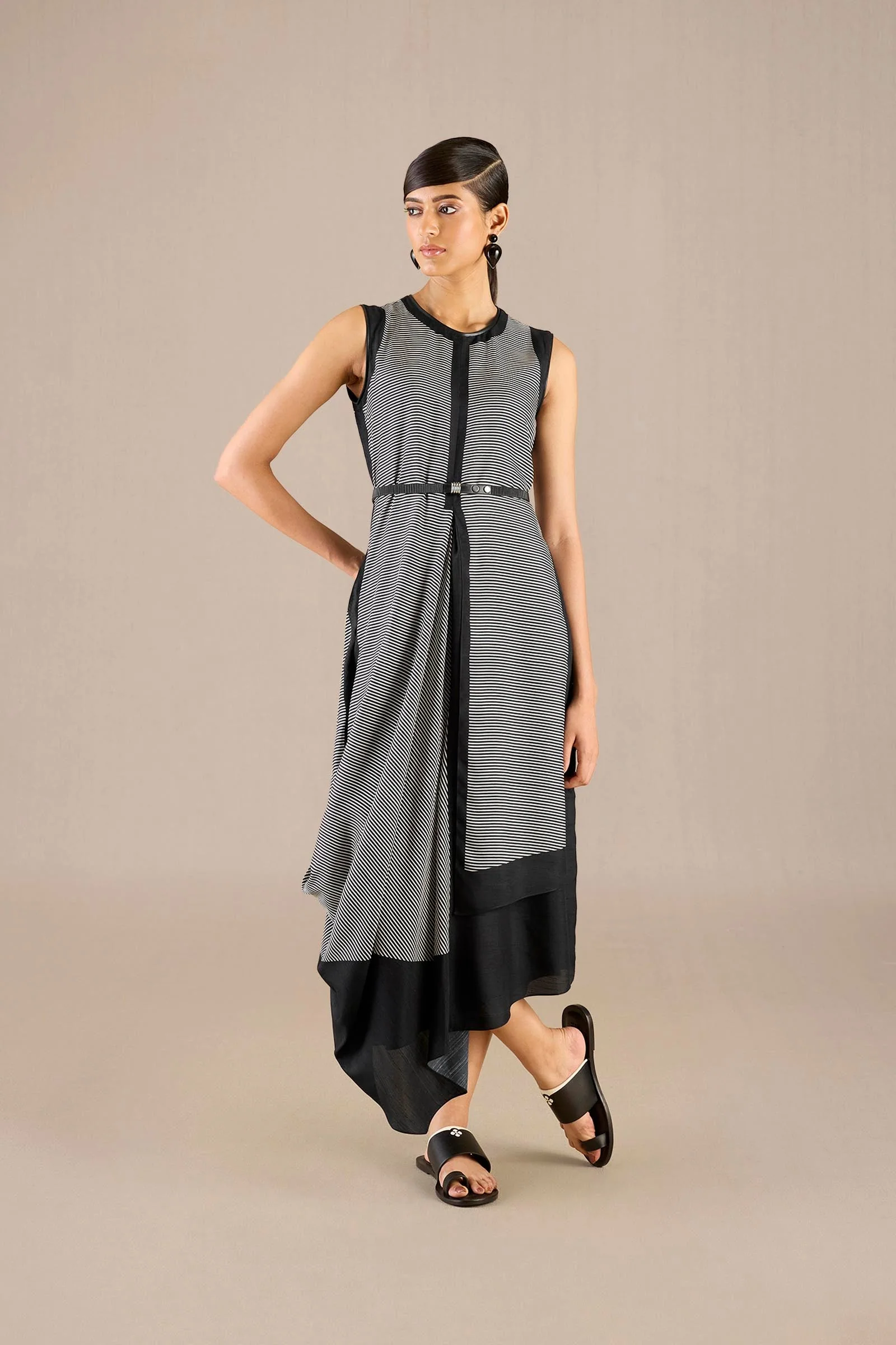 Riha Cape Set - Image 10