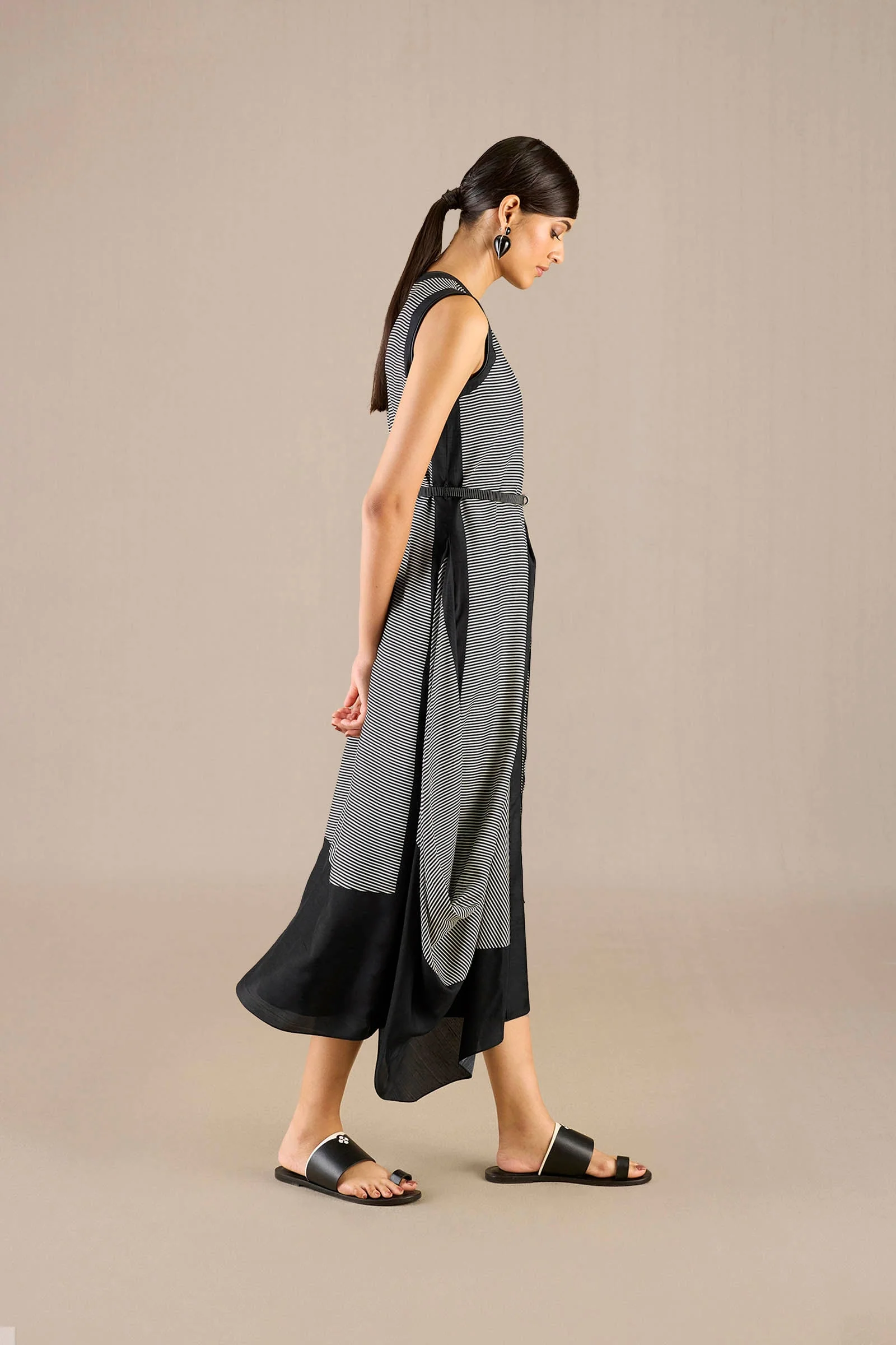 Riha Cape Set - Image 13