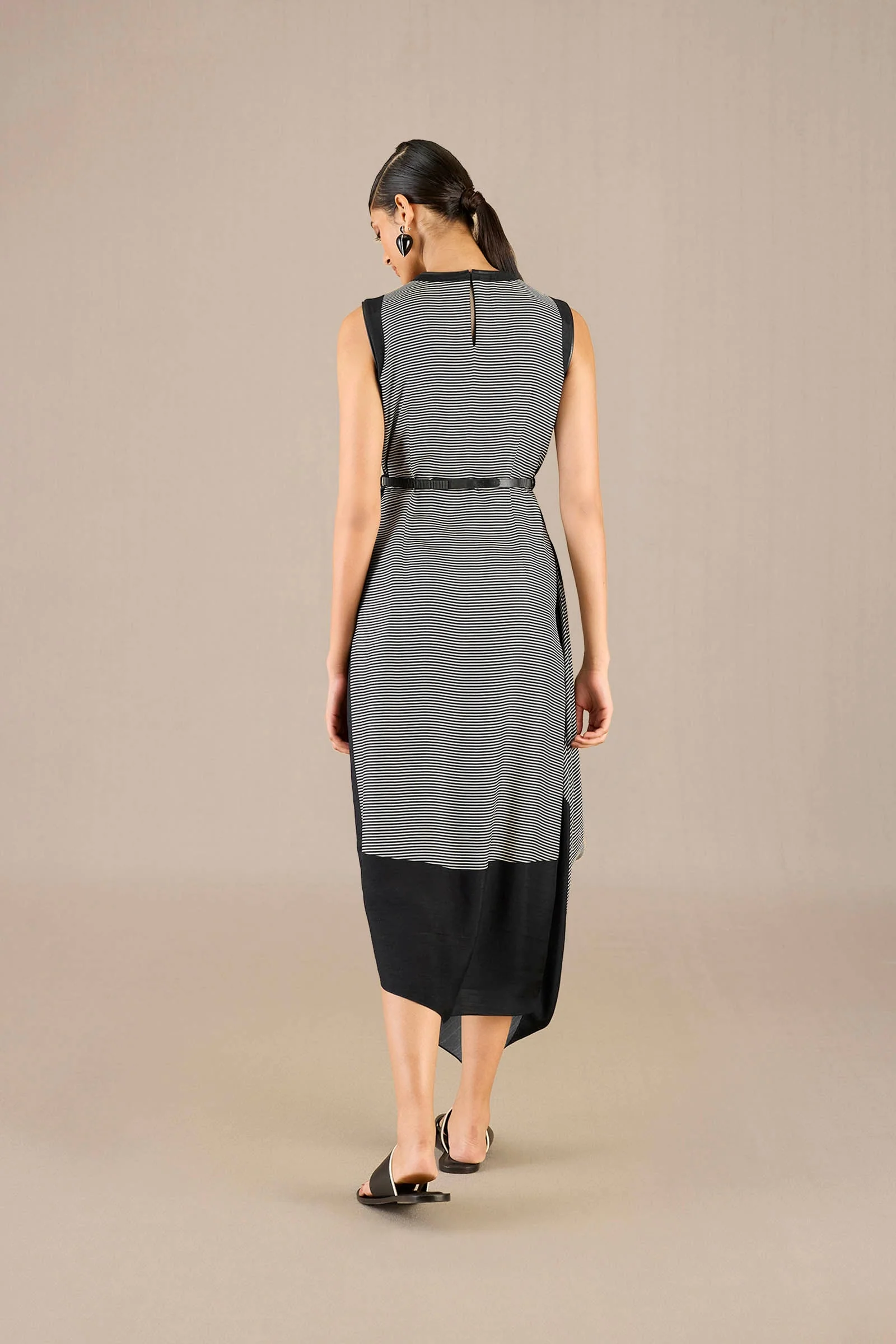 Riha Cape Set - Image 8